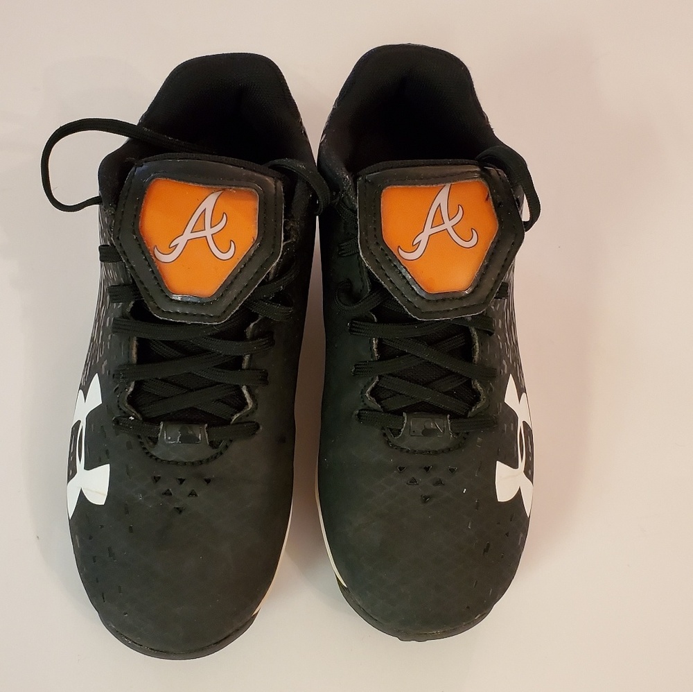 Under armour unisex baseball cleats